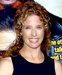 Nancy Travis