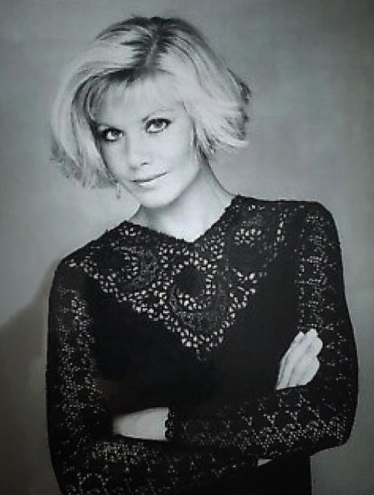 Glynis Barber
