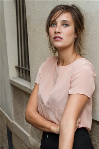 Julie De Bona Julie De Bona