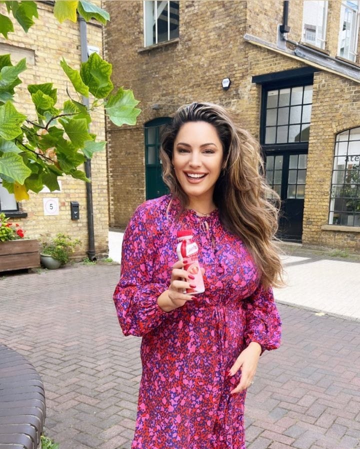 Picture of Kelly Brook