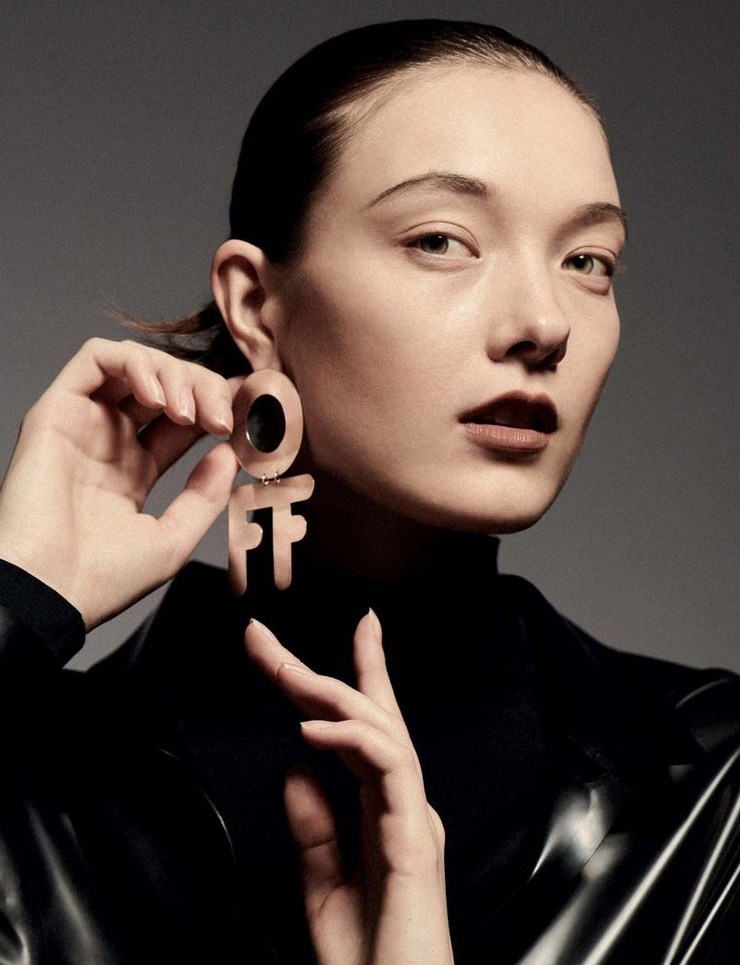 Yumi Lambert