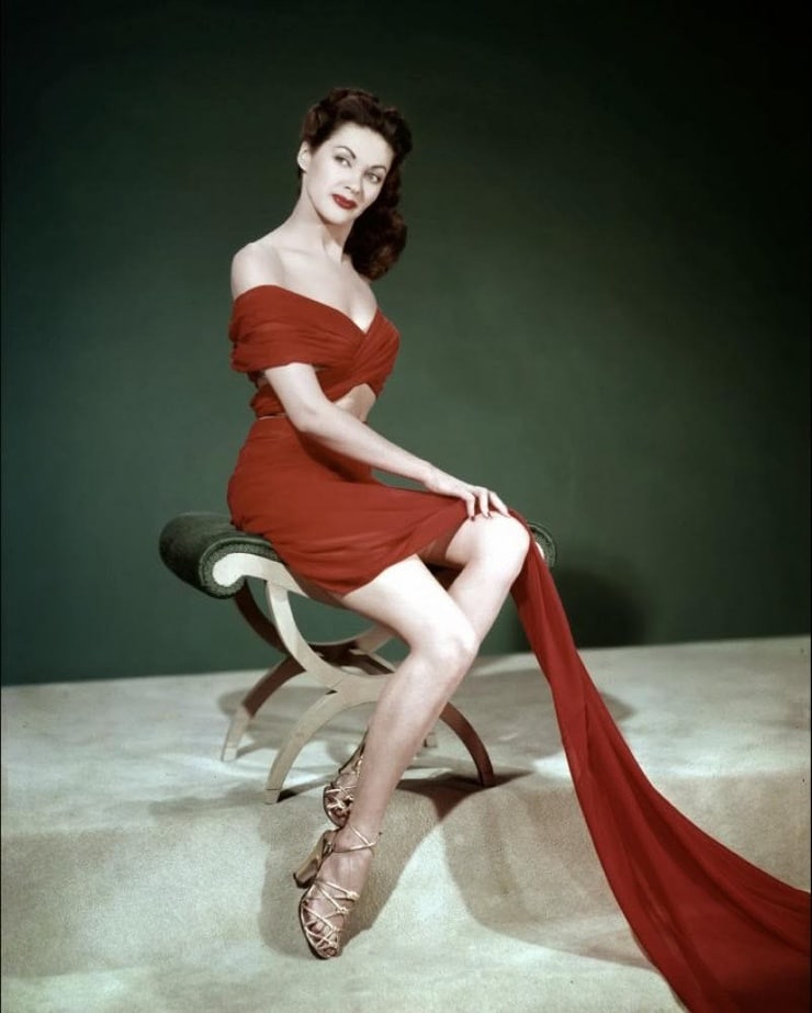 Yvonne De Carlo