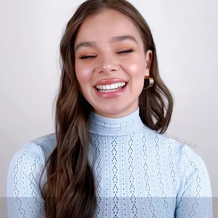 Hailee Steinfeld