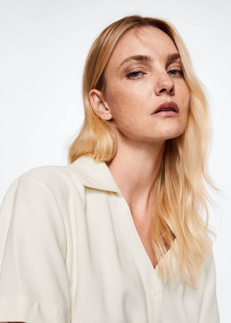 Caroline Trentini Caroline Trentini