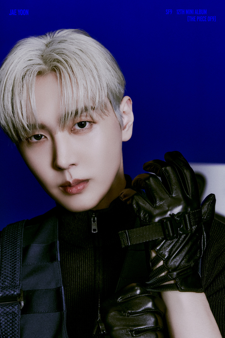 SF9