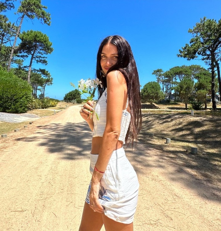 Zaira Nara