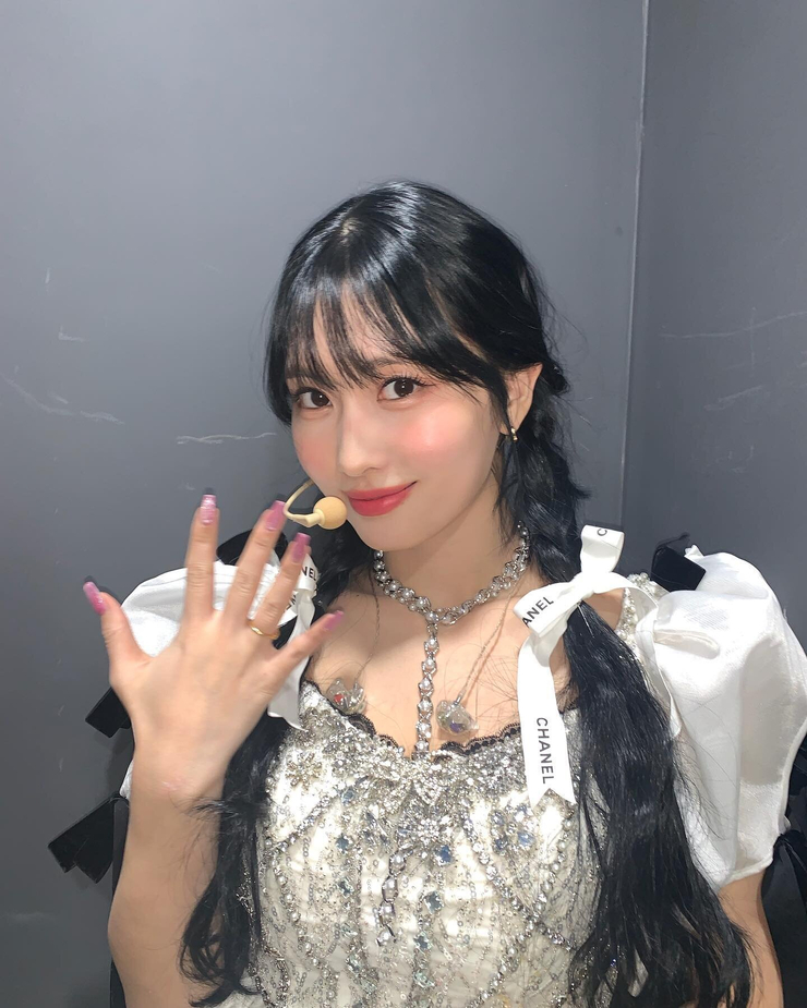 Hirai Momo