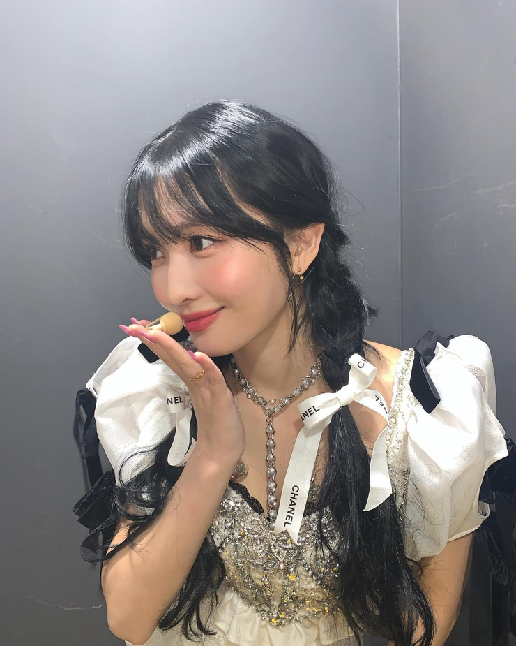 Hirai Momo