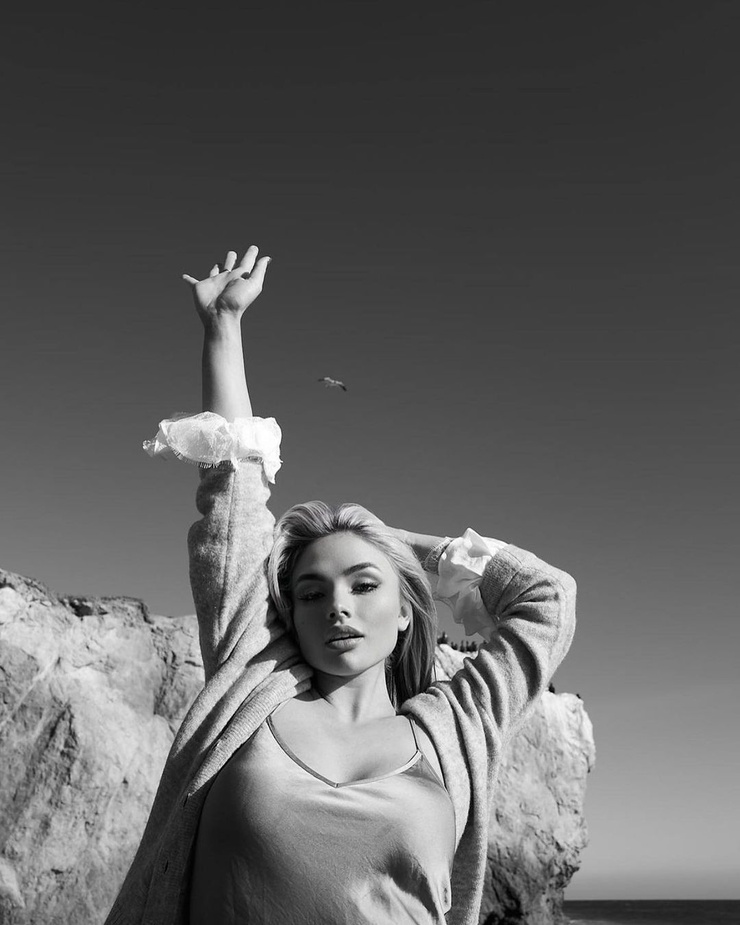 Natalie Alyn Lind