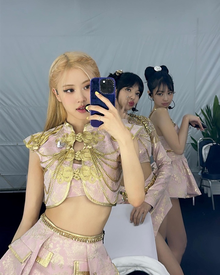Black Pink