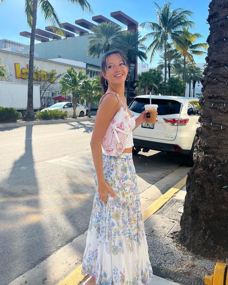 Lily Chee Lily Chee