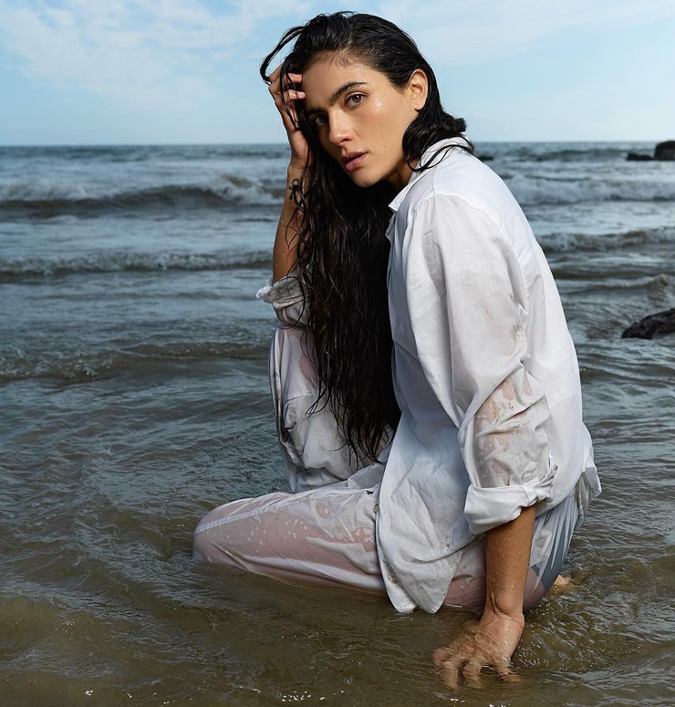 Arienne Mandi ~ Instagram