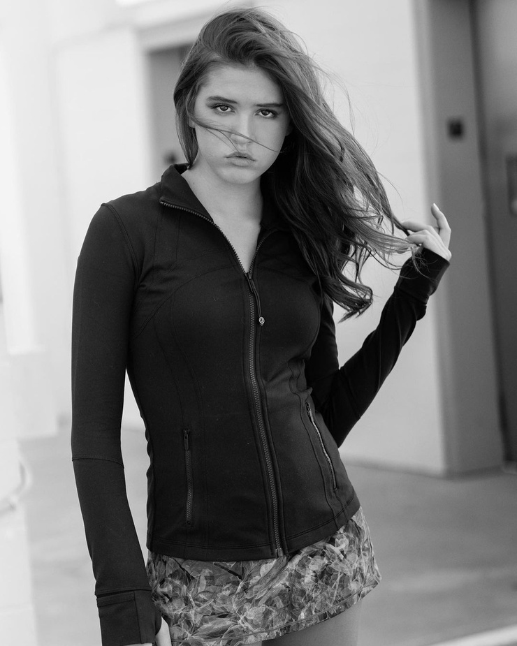 Elle Reed