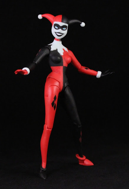 DC Collectibles Batman: The Animated Series - Harley Quinn Action Figure