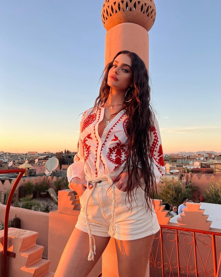 Yael Shelbia Yael Shelbia