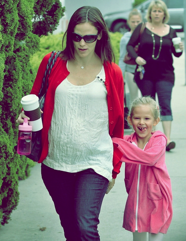 Violet Affleck
