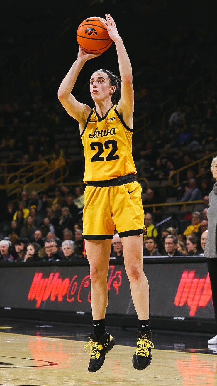 Caitlin Clark (ii)