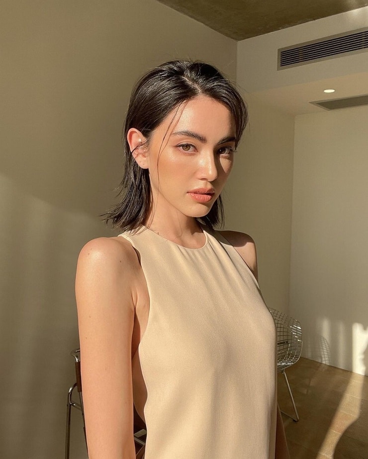 Davika Hoorne Davika Hoorne