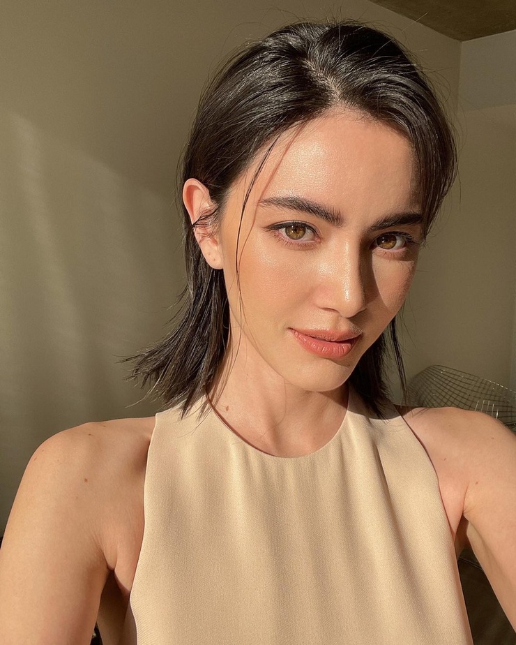 Davika Hoorne Davika Hoorne