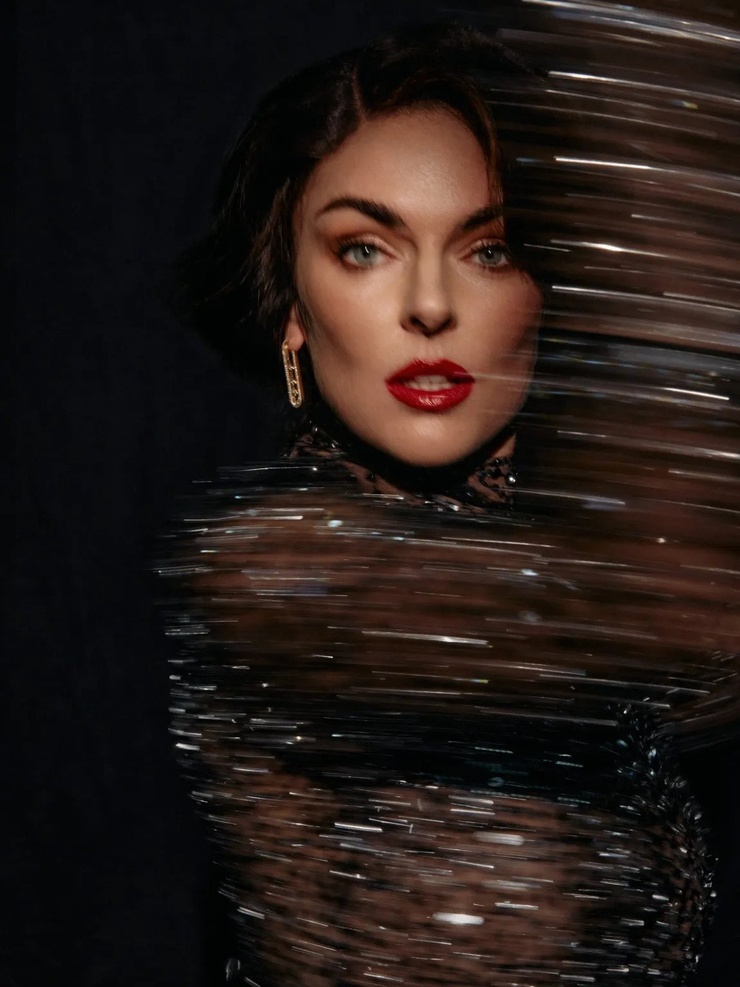 Serinda Swan