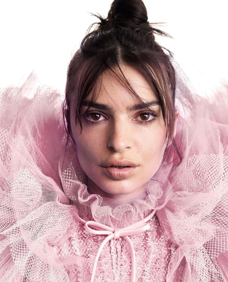 Emily Ratajkowski Emily Ratajkowski