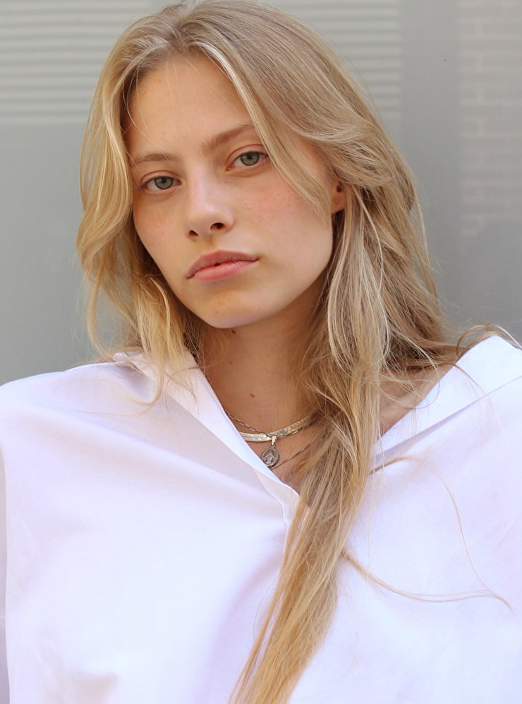 Annie Arnander