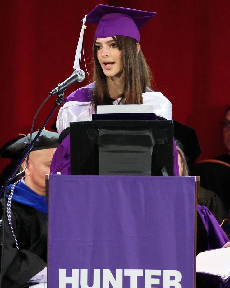 Emily Ratajkowski
