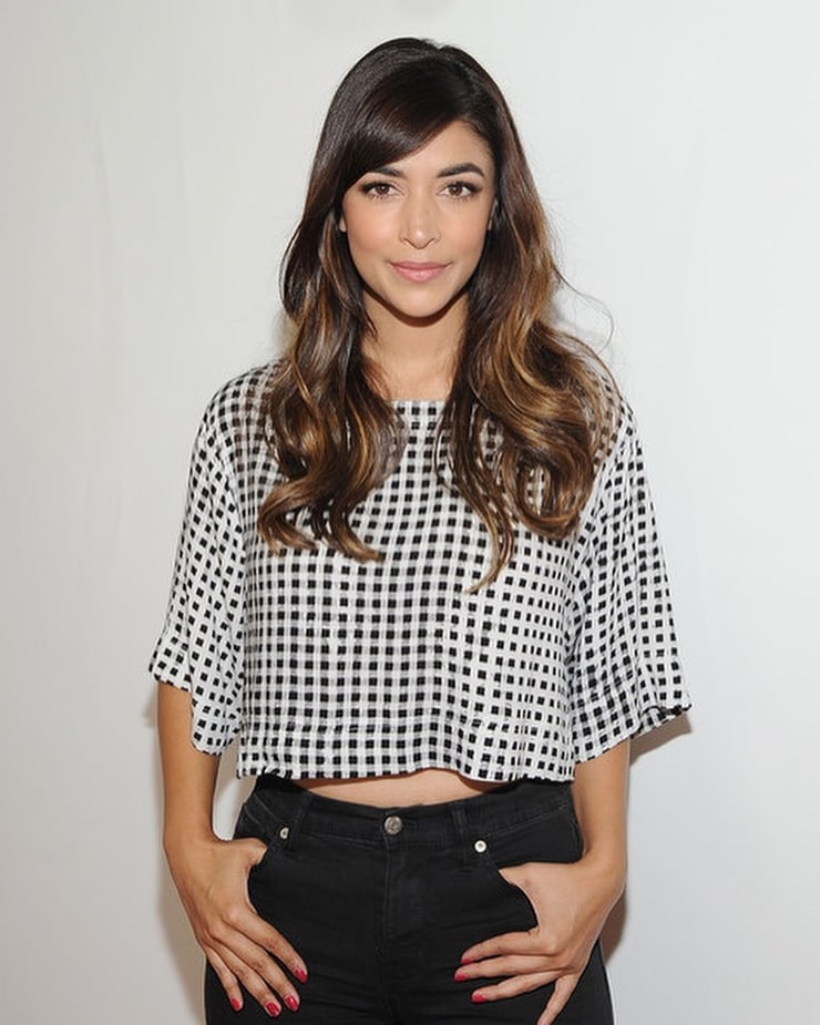 Hannah Simone