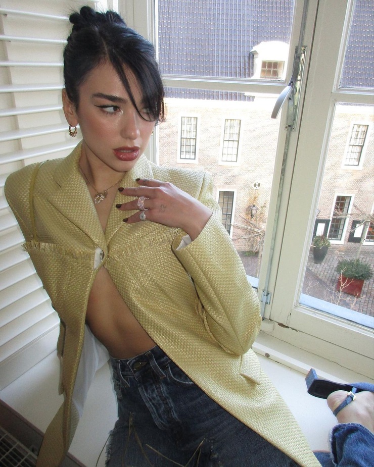 Dua Lipa