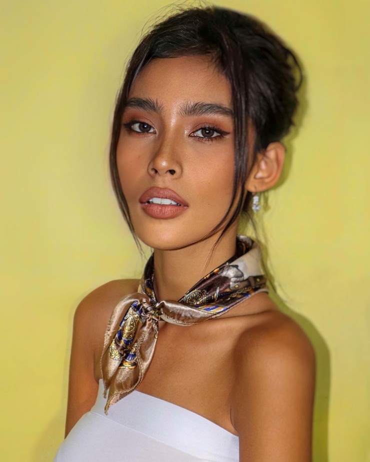 Anita Rose Gomez