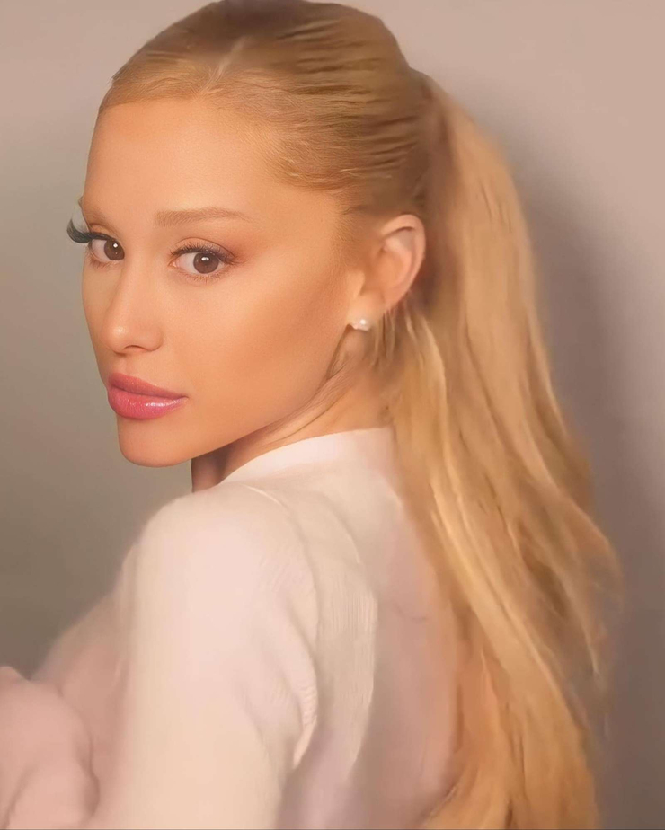 Ariana Grande Ariana Grande