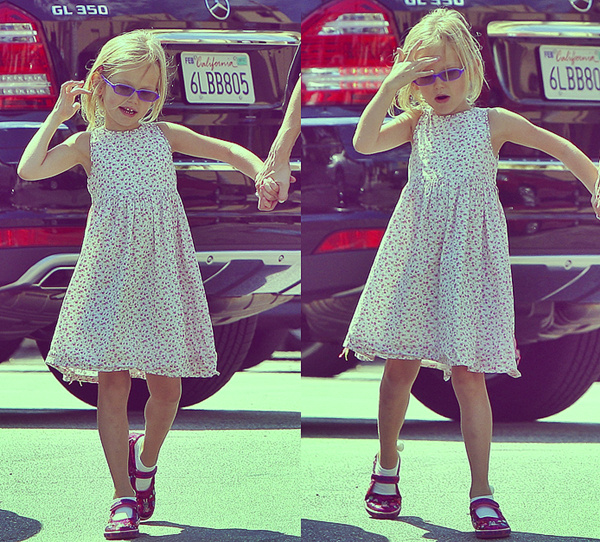Violet Affleck