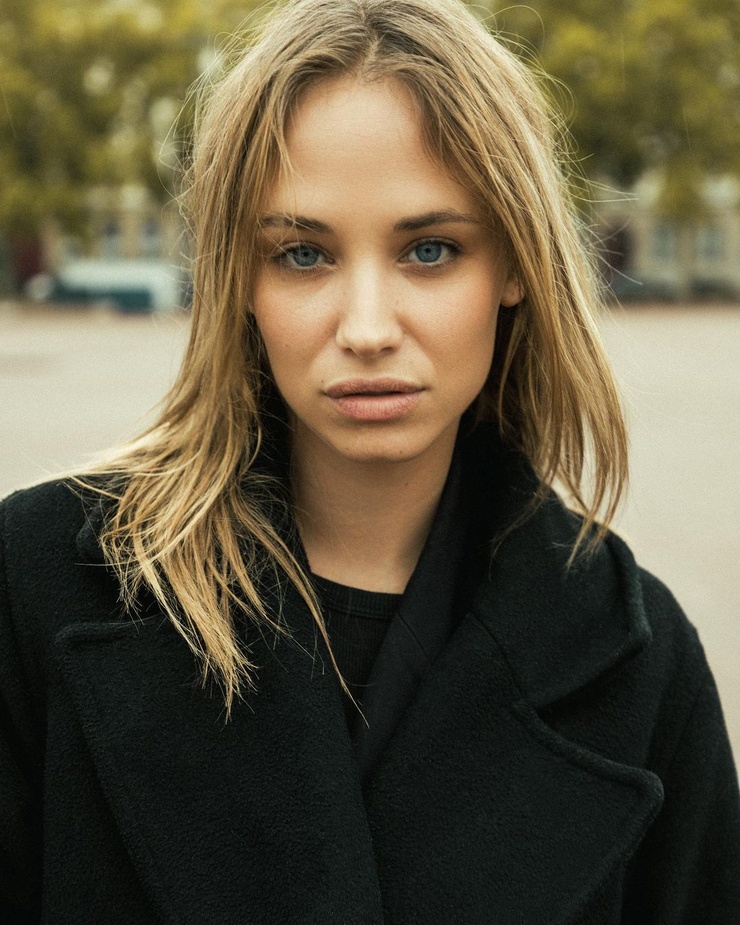 Agathe Teyssier (model) Agathe Teyssier (model)