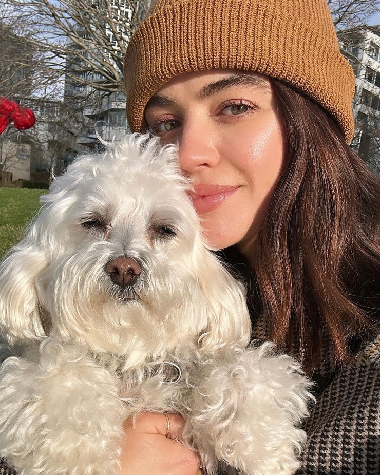 Picture of Lucy Hale