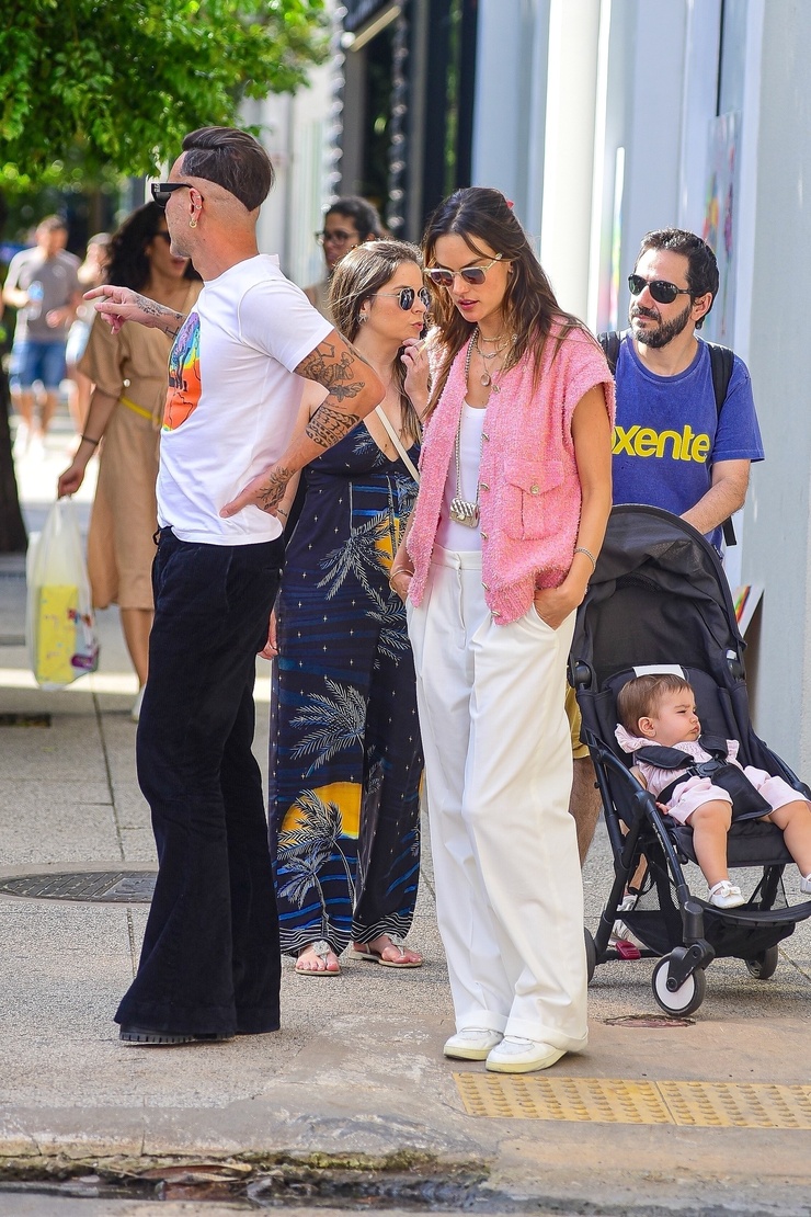 Alessandra Ambrosio Alessandra Ambrosio