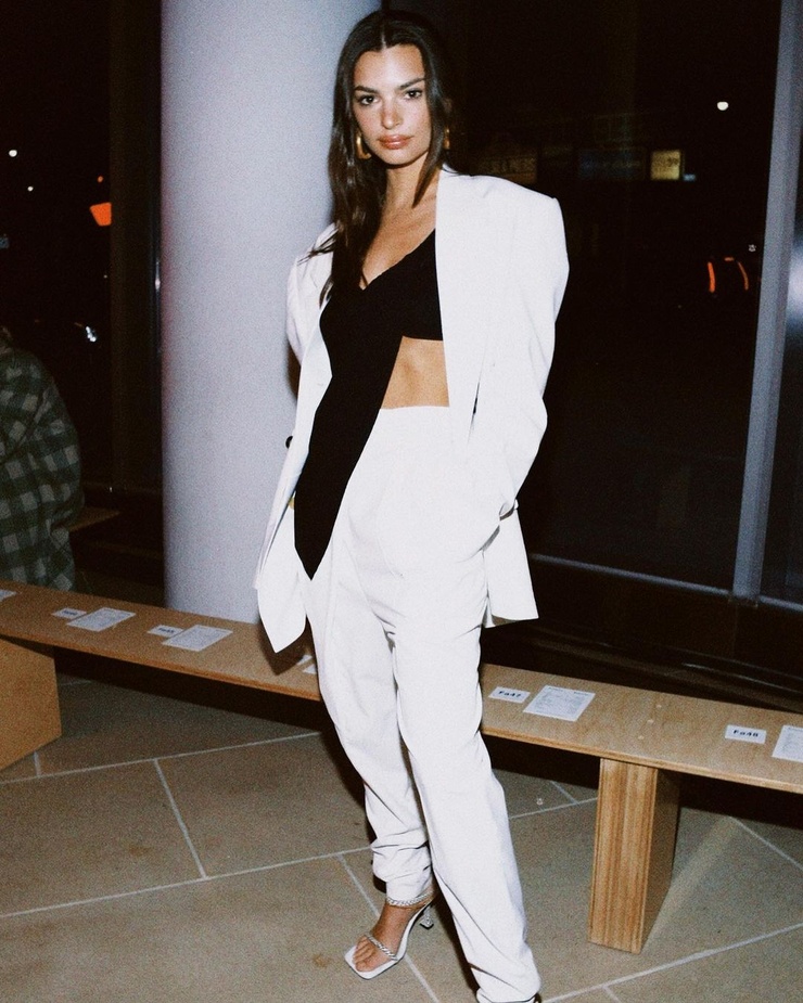 Emily Ratajkowski