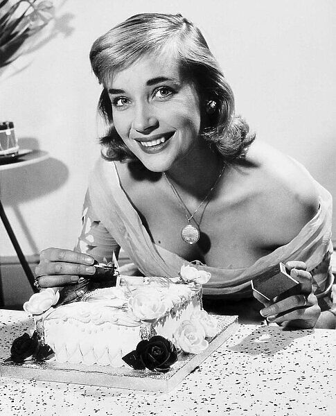 Sylvia Syms Sylvia Syms
