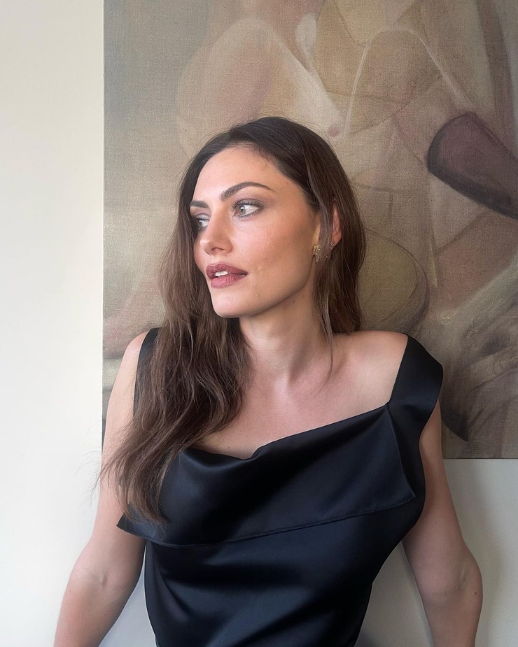 Phoebe Tonkin Phoebe Tonkin