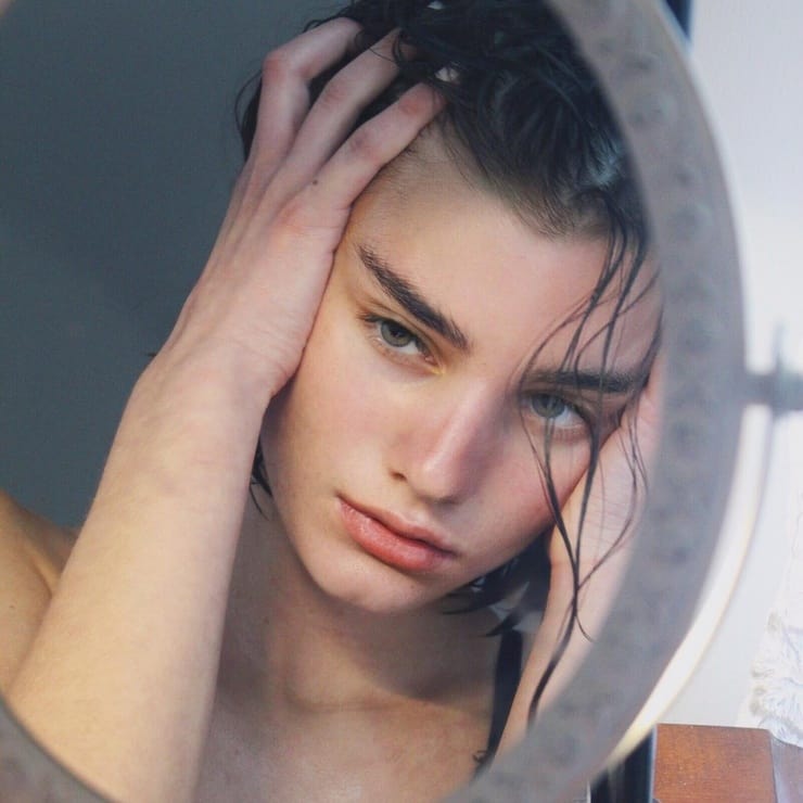 Bec Corosanite