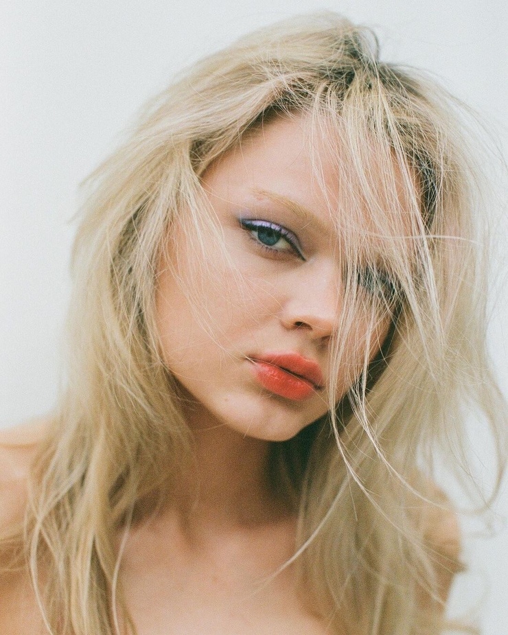 Ayla Fronek