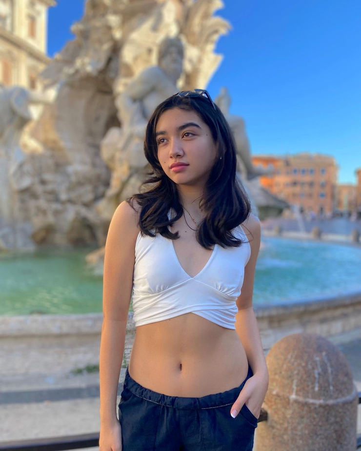 Julia Garcia image