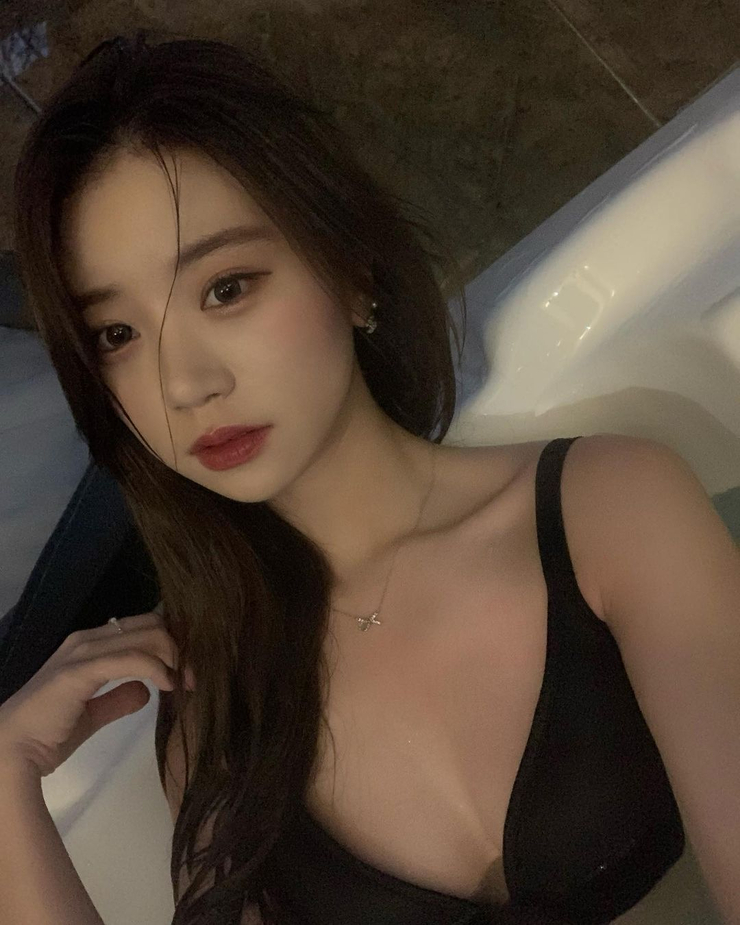Yoon Young-Chae
