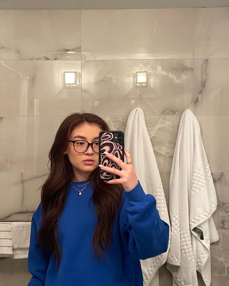 Anna Cathcart