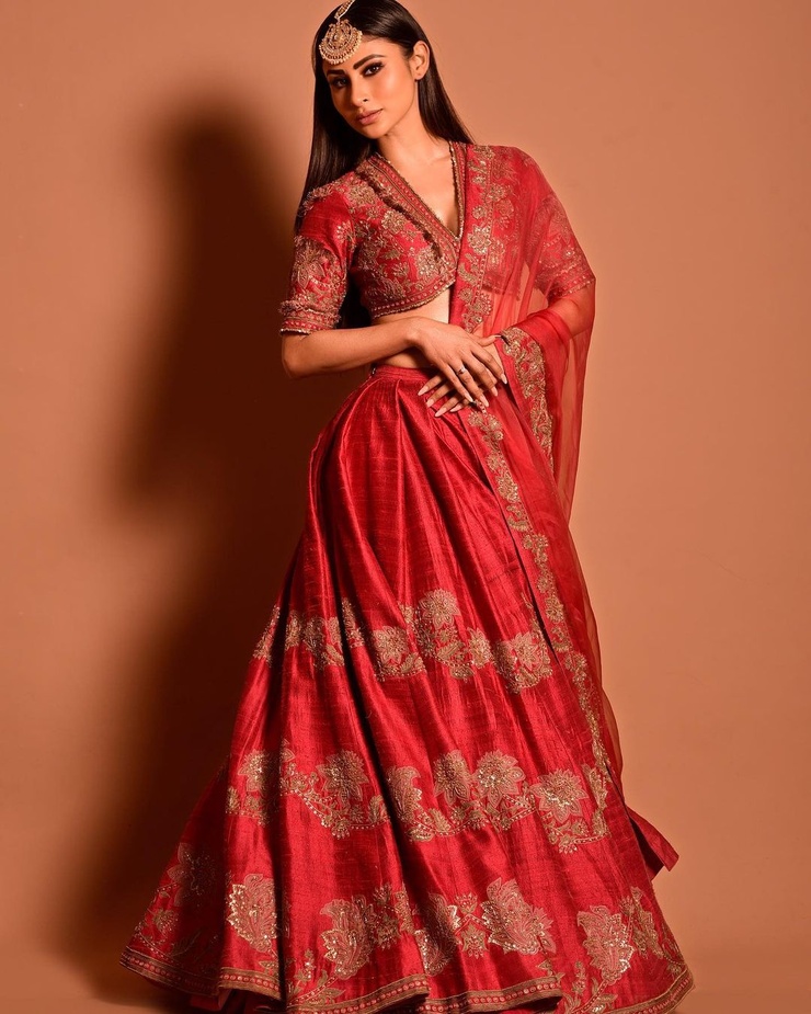 Mouni Roy