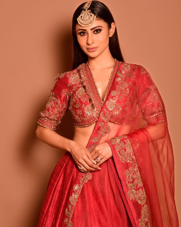 Mouni Roy