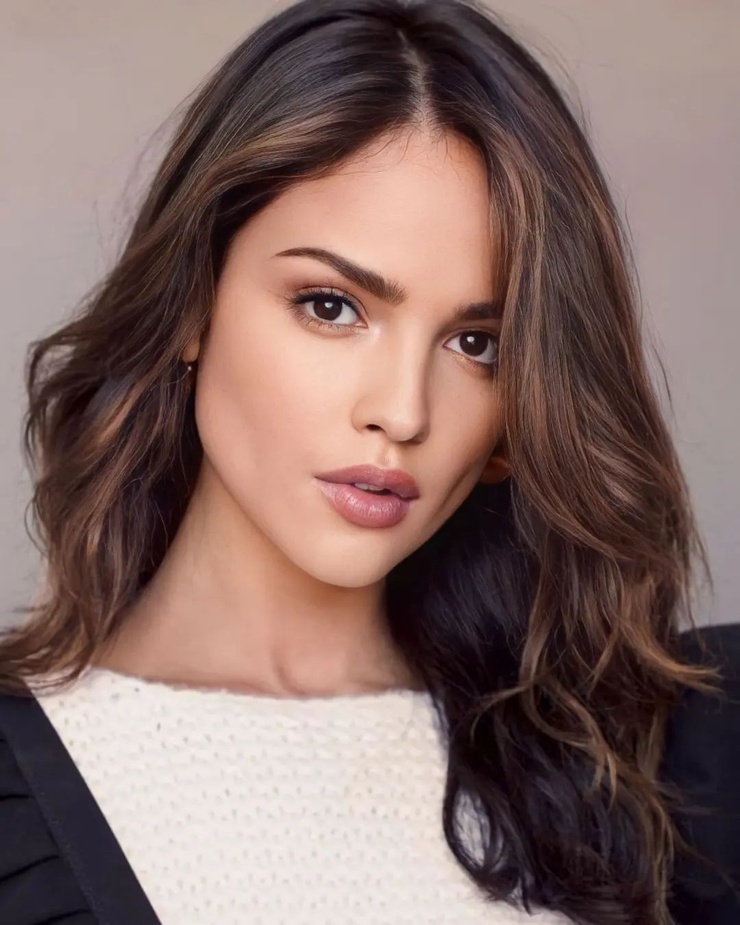 Eiza Gonzalez Eiza Gonzalez