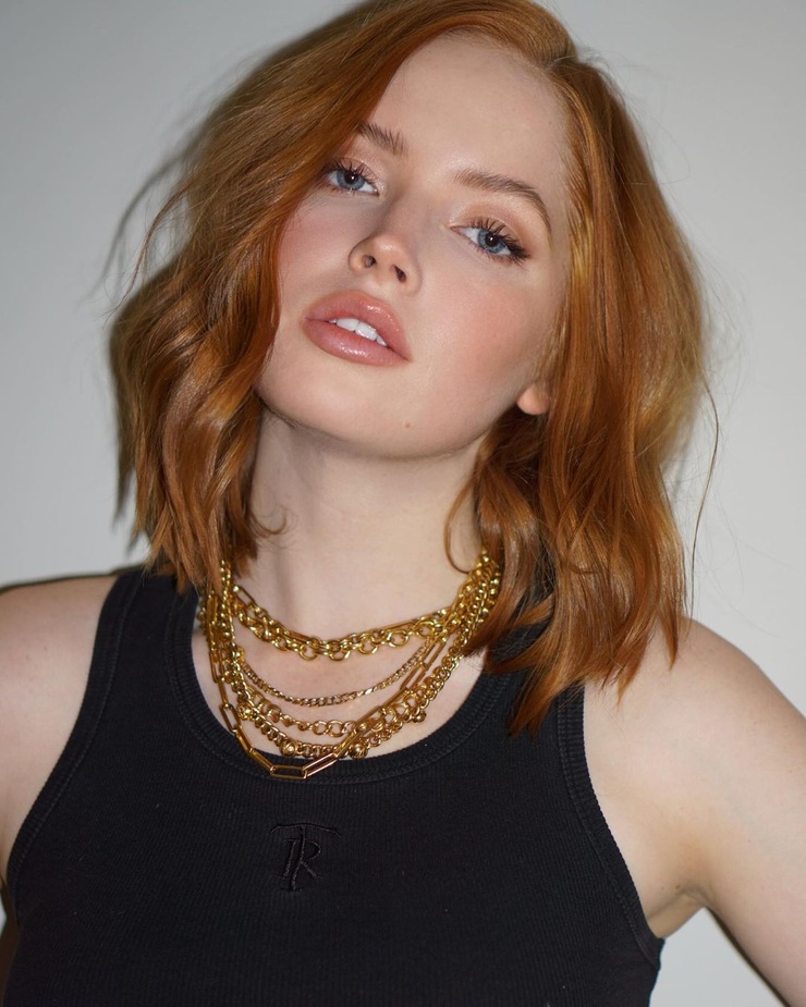 Ellie Bamber