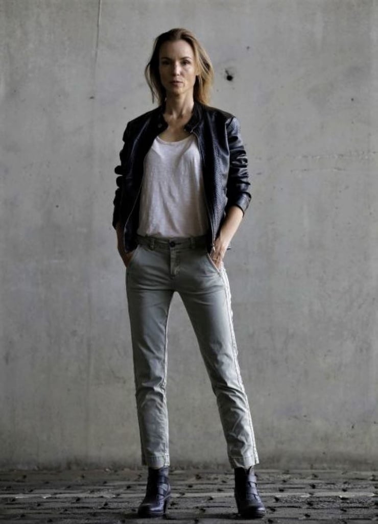 St Phanie Van Vyve 740full Stephanie Van Vyve 