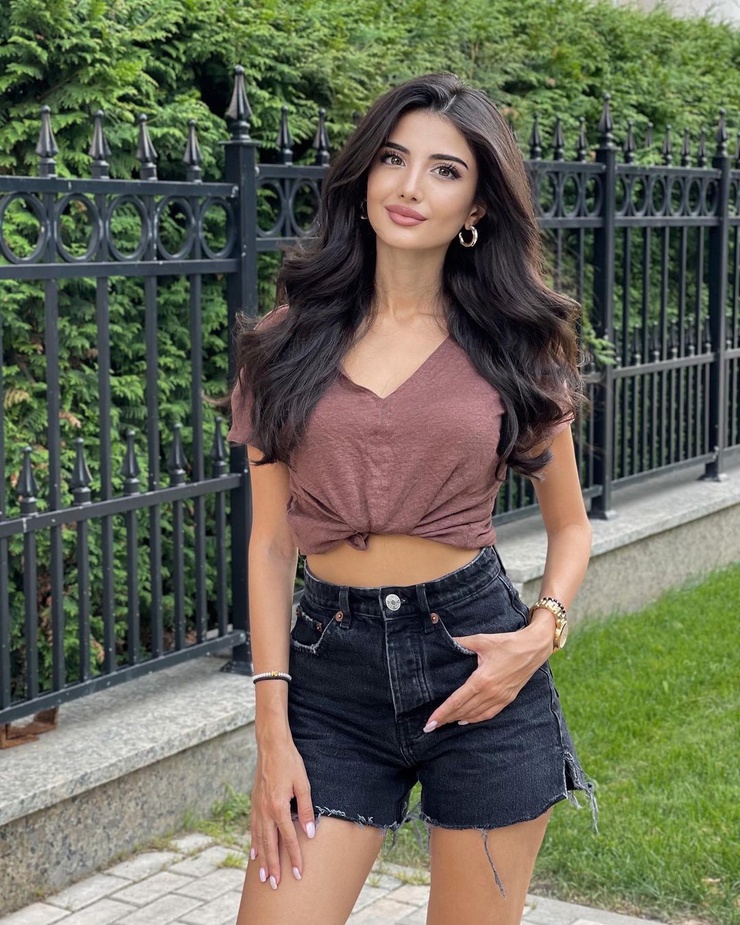 Vazifa Alekperova Vazifa Alekperova