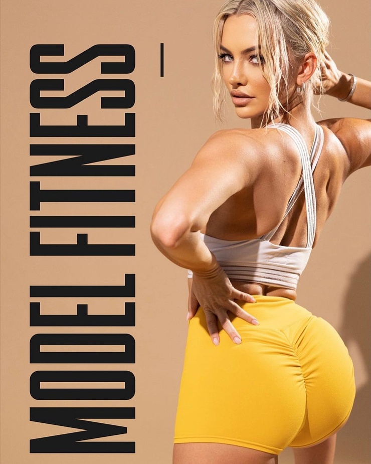 Lindsey Pelas